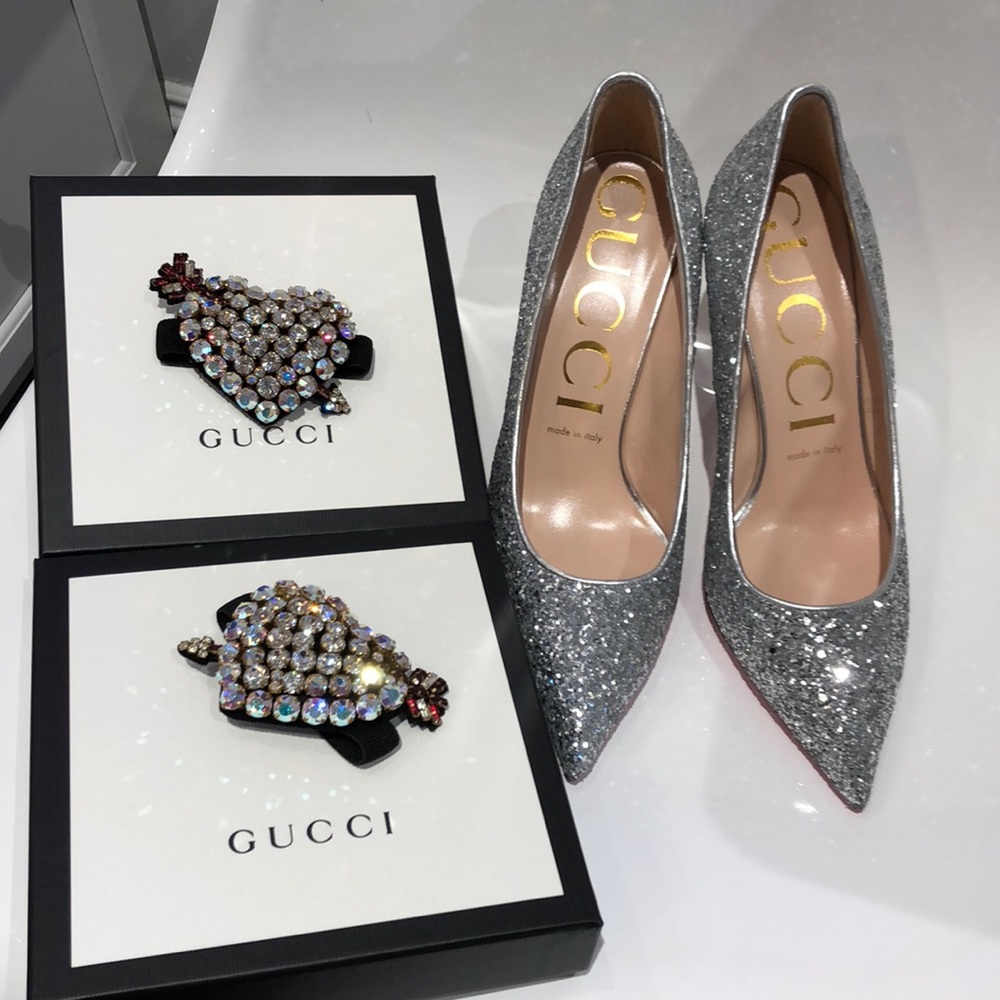 SOLD!!!   NIB Gucci Virginia glitter pump/ crystal heart.8.5 - Picture 4 of 8